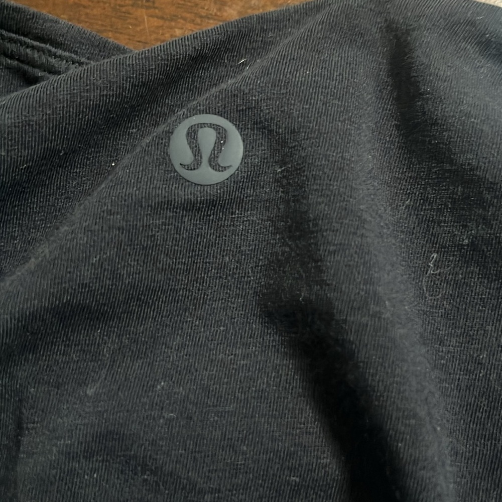 Lululemon over size shirt - Picture 5 of 5